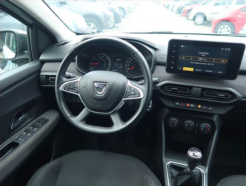 Dacia Jogger (2022) 1.0 TCe, LPG, ČR,1.maj - fotka 7 z 15