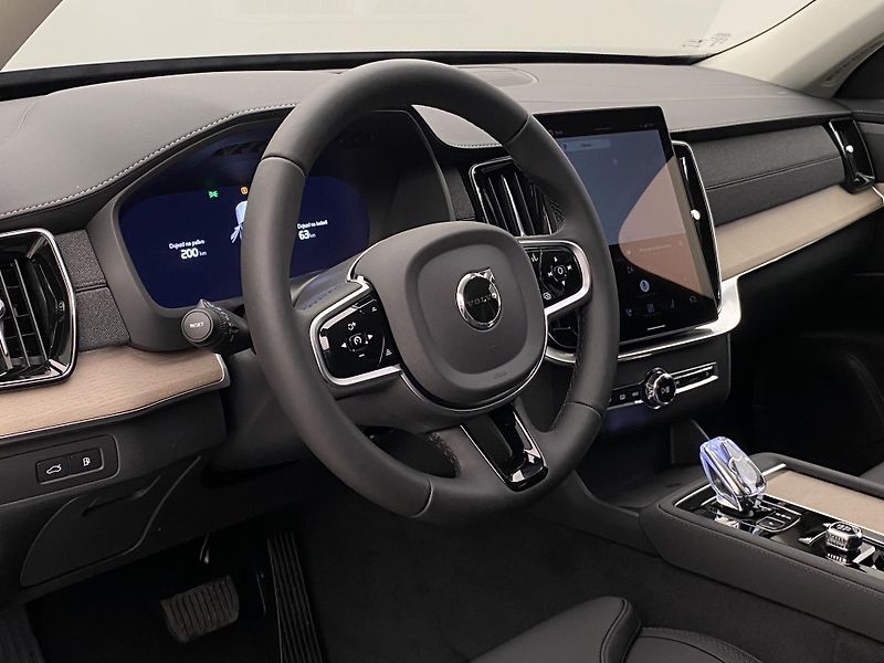 Volvo XC90 (2026) T8 AWD RECHARGE BRIGHT PLUS 7m - fotka 4 z 70