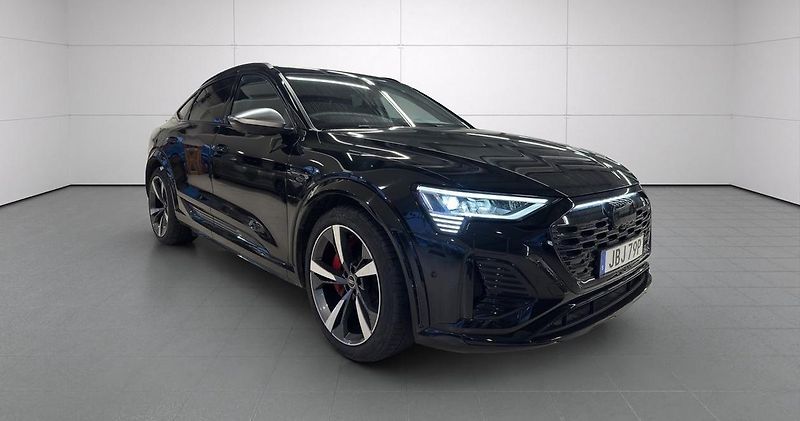 Audi SQ8 e-tron Sportback quattro Tažné - fotka 4 z 27