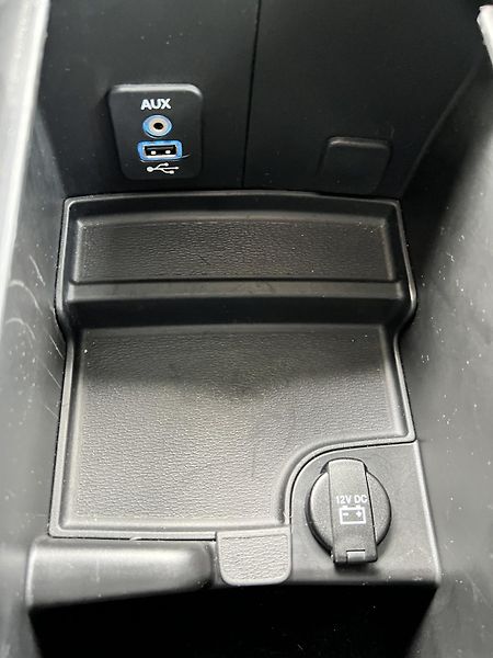 Fiat Freemont 2.0MJT 4x4 AUTOMAT 7MÍST KŮŽE  - fotka 26 z 50