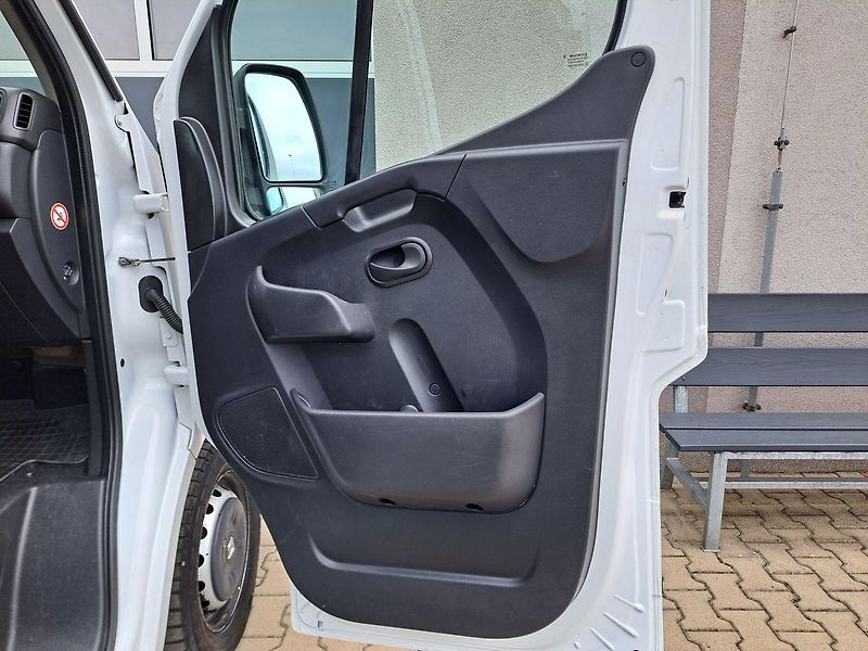 Renault Master (2020) 2.3 DCI, ZÁRUKA, REZERVACE - fotka 16 z 26