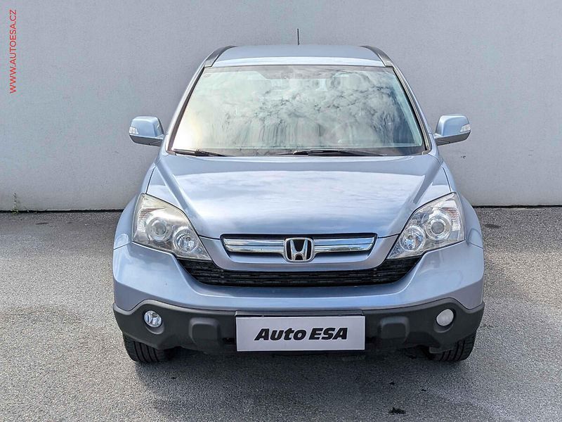 Honda CR-V (2007) 2.0i-VTEC 4x4, ČR, AT, park - fotka 2 z 15