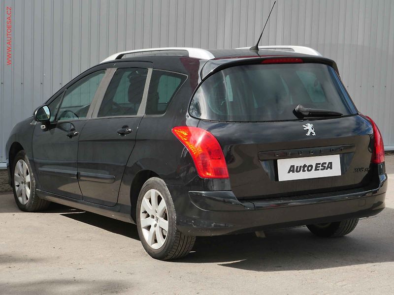 Peugeot 308 (2008) 1.6 HDi, Panorama - fotka 6 z 16