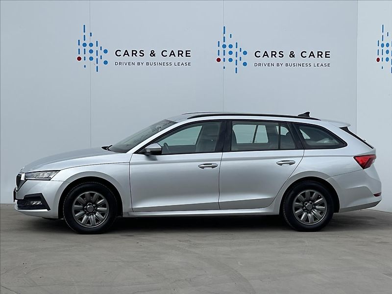 Škoda Octavia 2,0 TDI Combi Ambition Plus - fotka 2 z 22