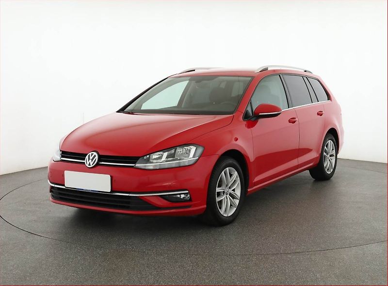Volkswagen Golf (2019) 1.6 TDI, Automat, Tempomat - fotka 2 z 19