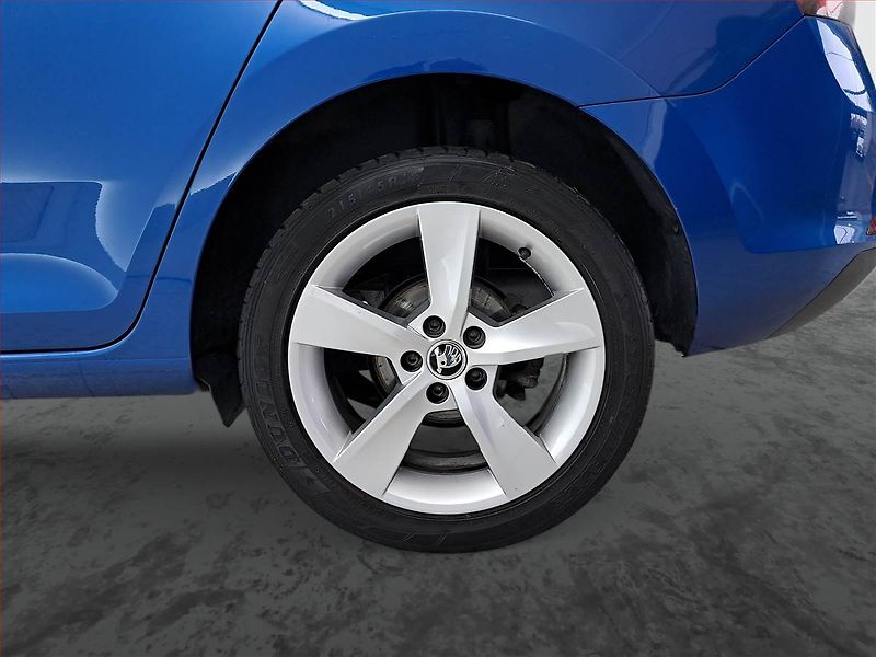 Škoda Rapid (2018) Spaceback 1.0 TSI, Navi - fotka 15 z 20