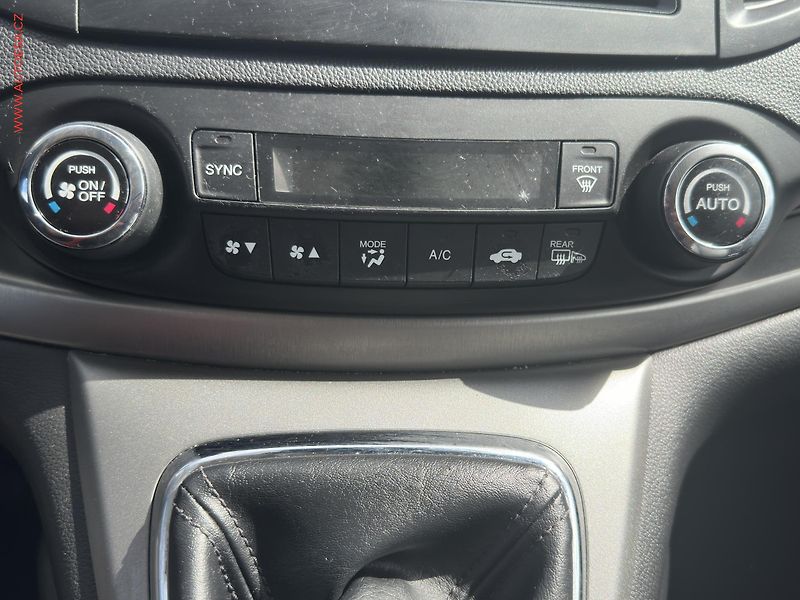 Honda CR-V (2014) 2.0 4x4, Navi, bixen - fotka 14 z 21
