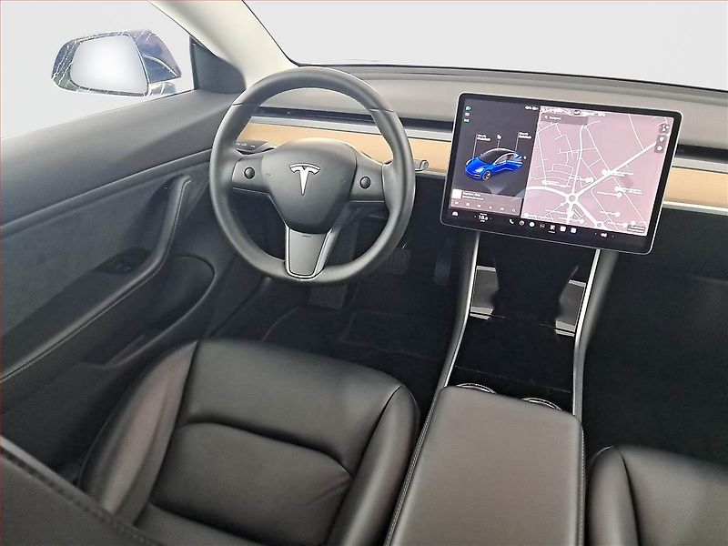 Tesla Model 3 (2019) Long Range 4WD 82kWh, SoH 84% - fotka 7 z 27
