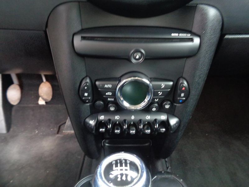 Mini Cooper 1,6 - fotka 7 z 14