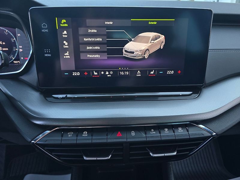 Škoda Octavia 1.4TSi 150kW iV DSG KAMERA - fotka 33 z 46