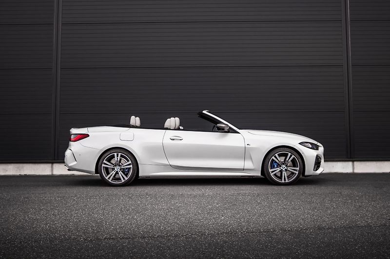 BMW M4 BMW M440i xDrive Cabrio | 374  - fotka 5 z 15