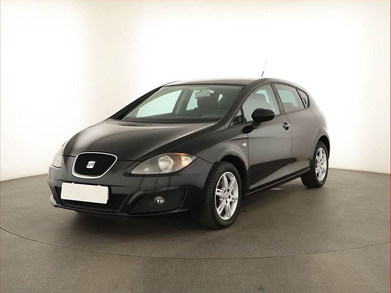 Seat Leon (2011) 1.6 TDI, po STK, jezdí výborně - fotka 2 z 14