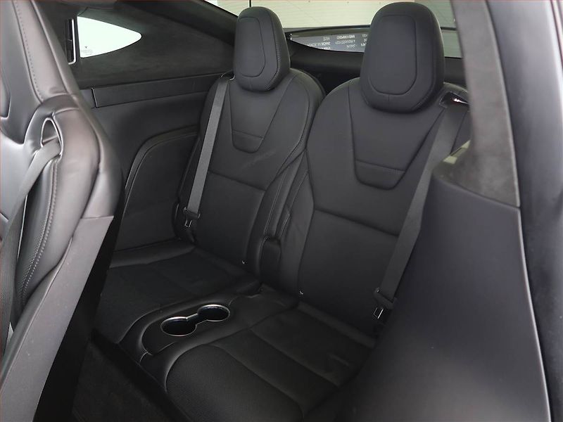 Tesla Model X (2016) 90D, SoH 84% - fotka 26 z 28