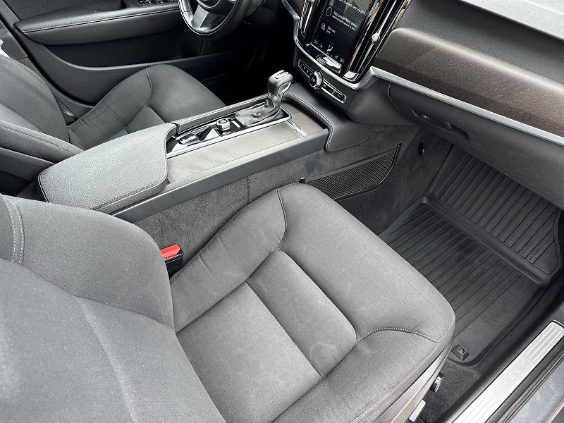 Volvo V90 (2019) 2.0 TDI 4x4 Automat CROSS COUN - fotka 9 z 31