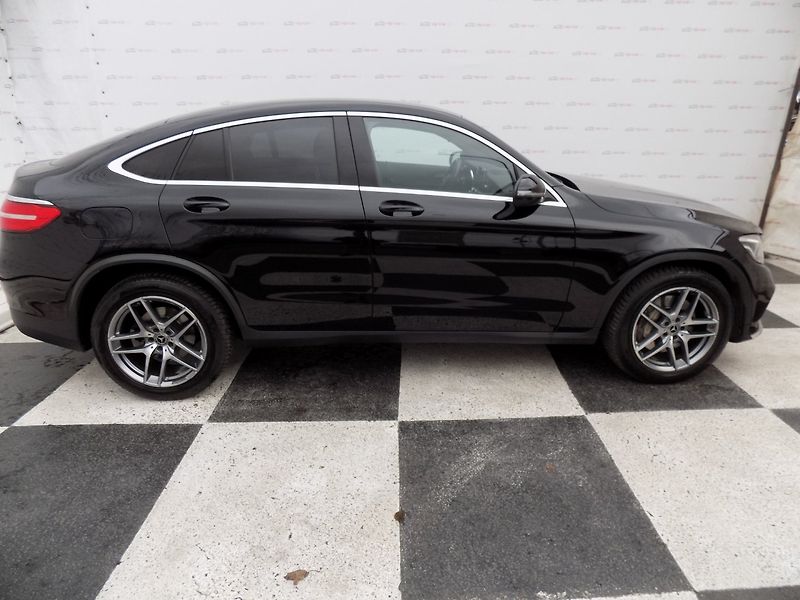 Mercedes-Benz GLC (2018) 250d/AMG Line/4-Matic/ČR/DPH/ - fotka 5 z 40