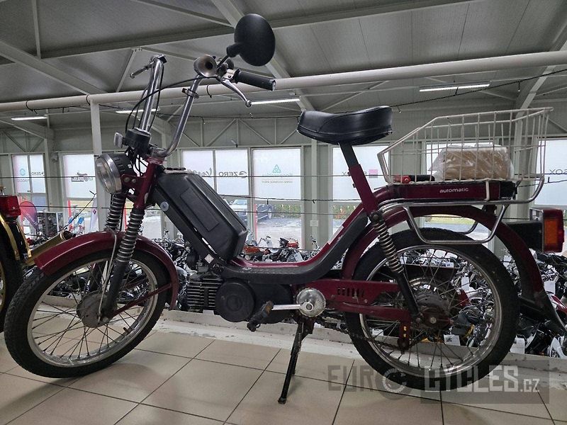 Jawa 210 - fotka 2 z 3