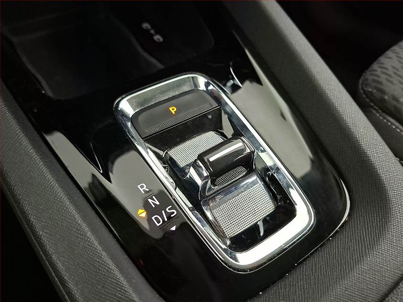 Škoda Octavia (2021) 2.0 TDI, Automat, ČR,1.maj - fotka 13 z 21
