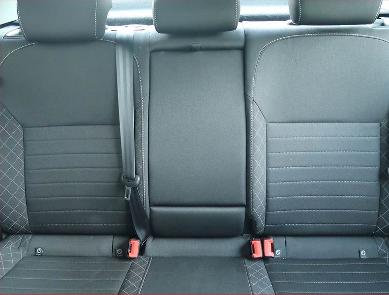 Seat Toledo (2015) 1.6 TDI, Tempomat - fotka 10 z 15