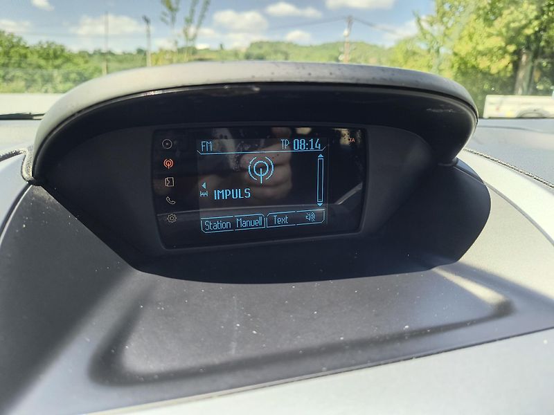 Ford B-MAX (2014) 1.4 66KW/VYHŘ.SED+SKLO/AC/ESP - fotka 45 z 54
