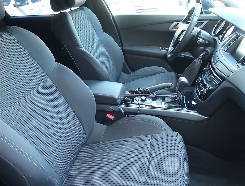 Peugeot 508 (2013) 2.0 HDi, Automat, po STK - fotka 9 z 15