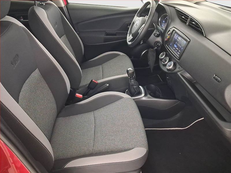 Toyota Yaris (2020) Y20 1.5 Dual VVT-i, ČR,1.maj - fotka 9 z 21