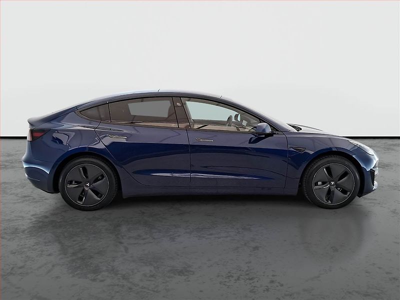 Tesla Model 3 (2019) Long Range 4WD 78kWh, SoH 81% - fotka 6 z 21