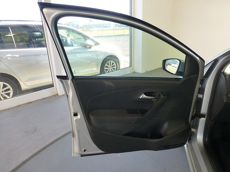 Volkswagen Polo (2011) 1,2TDI***KLIMATIZACE**5DV** - fotka 9 z 22