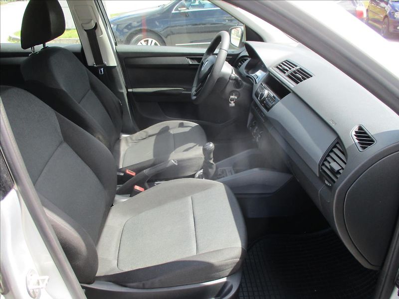 Škoda Fabia 1,4 TDi 66kw Klima bez koroze - fotka 12 z 24