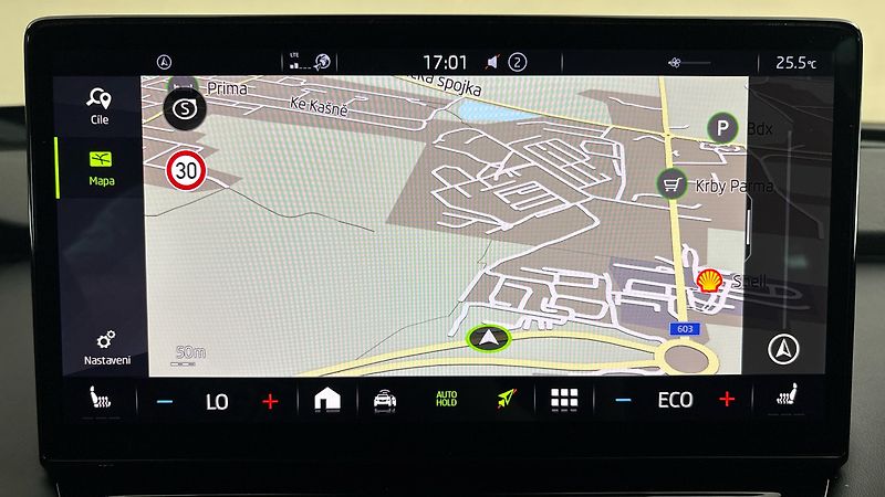 Škoda Enyaq 62 kWh AUT 60 Sportline - fotka 30 z 33