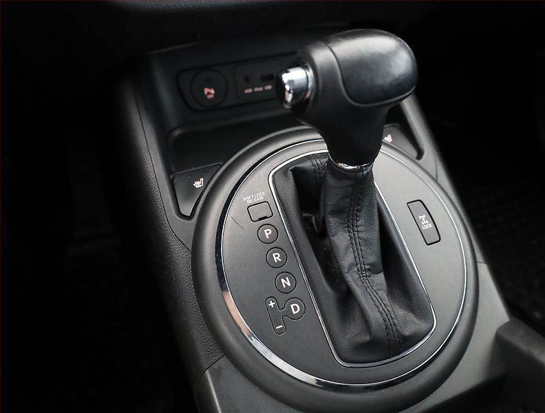 Kia Sportage (2011) 2.0 CRDi, 4X4, Automat, ČR - fotka 12 z 15