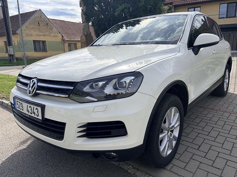 Volkswagen Touareg 3.0TDI V6 DSG 4x4 VZDUCH - fotografie inzerátu