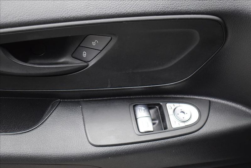 Mercedes-Benz Vito 2,0 CDI, AUT,NAVI,KAMERA,DPH, - fotka 27 z 30