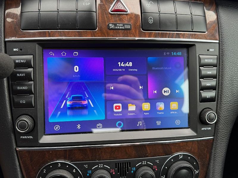 Mercedes-Benz Třídy C C 220 CDI Avantgarde - fotka 25 z 28