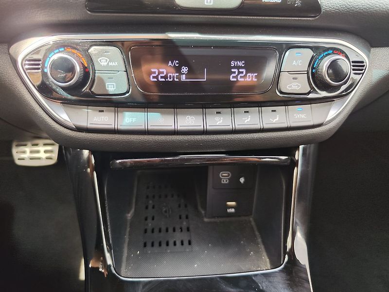 Hyundai i30 1.5 T-GDI/103kW N-Line DCT - fotka 22 z 32