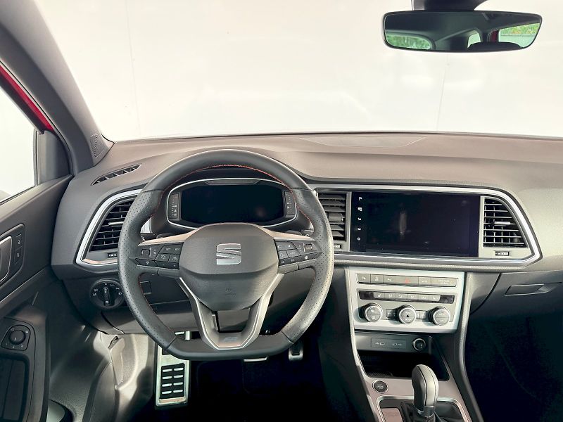 Seat Ateca (2024) FR Black Edition 1.5 TSI / 110 - fotka 8 z 27