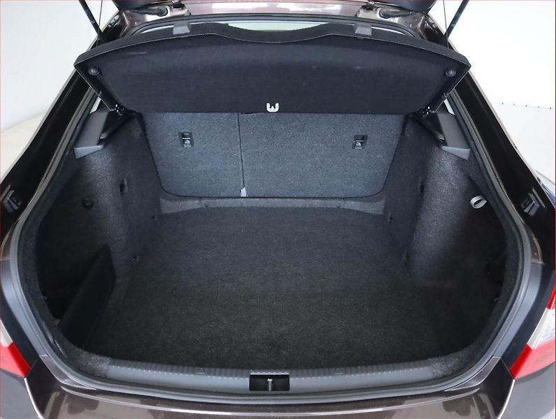 Škoda Octavia (2014) Ambition 1.6 TDI, Serv.kniha - fotka 14 z 18