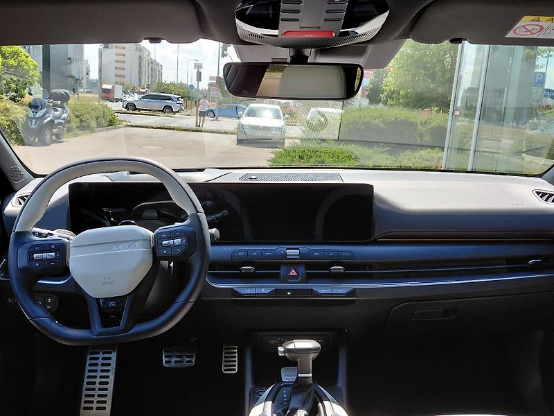 Kia K4 GT-LINE 1,6 T-GDi GPF 7DCT 132 - fotka 3 z 12