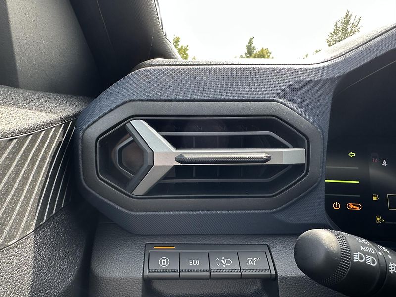 Dacia Duster (2026) Journey Eco-G 120 - fotka 29 z 32