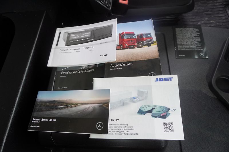 Mercedes-Benz Actros (2021) 1835 tractor unit / 90 tho. km - fotka 22 z 22