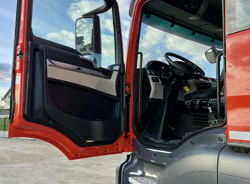 MAN TGS (2018) 35.500 8x4 Bordmatik EURO 6 - fotka 13 z 17
