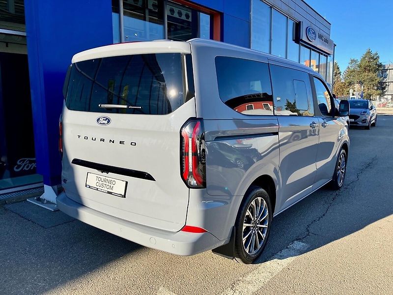 Ford Tourneo Custom (2025) Titanium X L1, Tourneo, 64 kWh - fotka 3 z 28