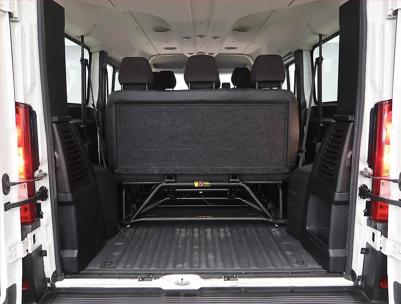 Citroën Jumper (2019) 2.2 BlueHDi, Bus, 9Míst, DPH - fotka 13 z 19