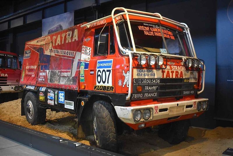 Tatra 162 měla být velmi moderním vozem