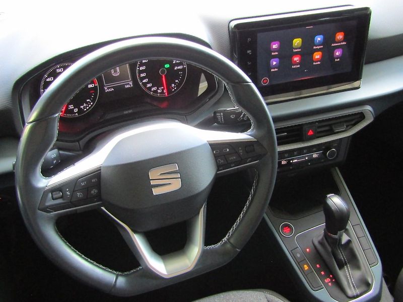 Seat Arona Xperience 1.0 TSI DSG - fotka 17 z 30
