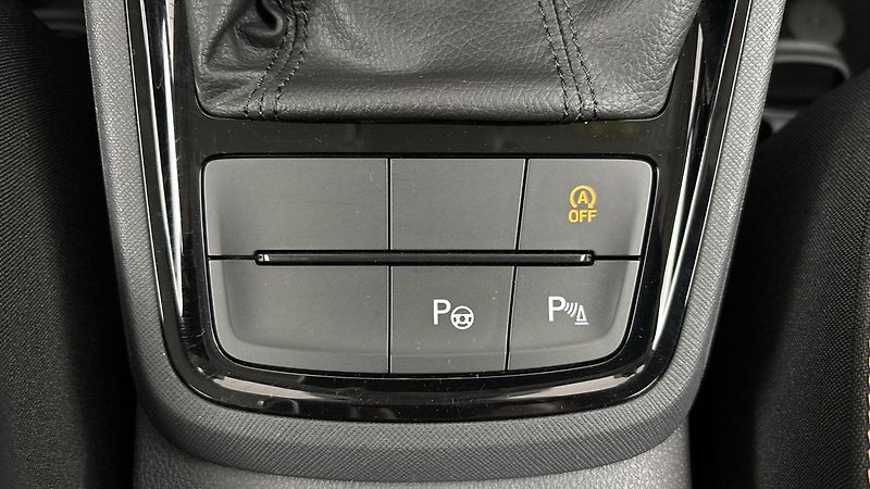 Škoda Kamiq 1.5 TSI DSG Style - fotka 21 z 25