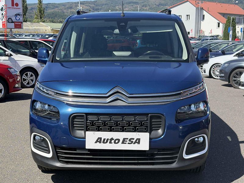 Citroën Berlingo (2019) 1.5HDi, Shine, 96kW - fotka 2 z 16