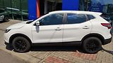 Nissan Qashqai (2017) 1.2 DIG-T, 1.maj,ČR, - náhled 8