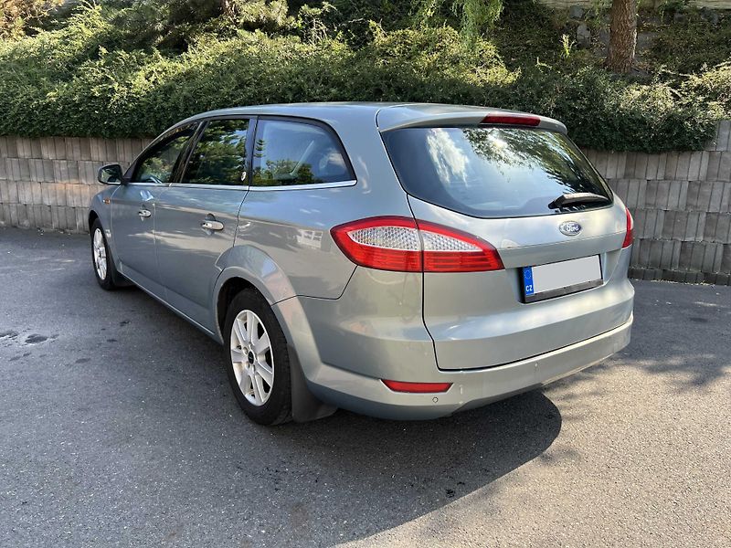 Ford Mondeo 2.0 TDCi 96 kW PRAV. SERVIS - fotka 4 z 16