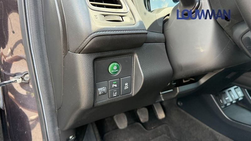 Honda HR-V 1.5 i-VTEC Elegance - fotka 8 z 23