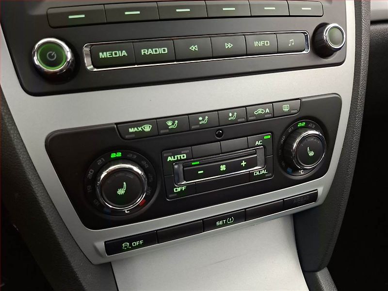 Škoda Octavia (2011) 1.6 TDI, po STK, Tažné - fotka 14 z 18